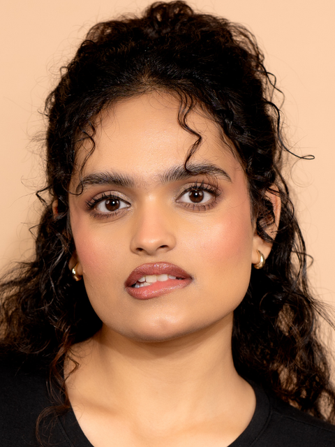 Lip Balm vs. Lipstick: Understand the Difference