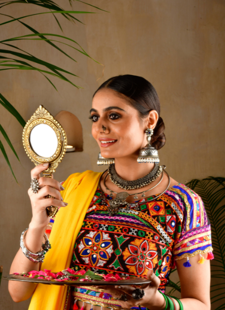 Navratri and Garba Makeup Looks for 2025: A Simple Guide