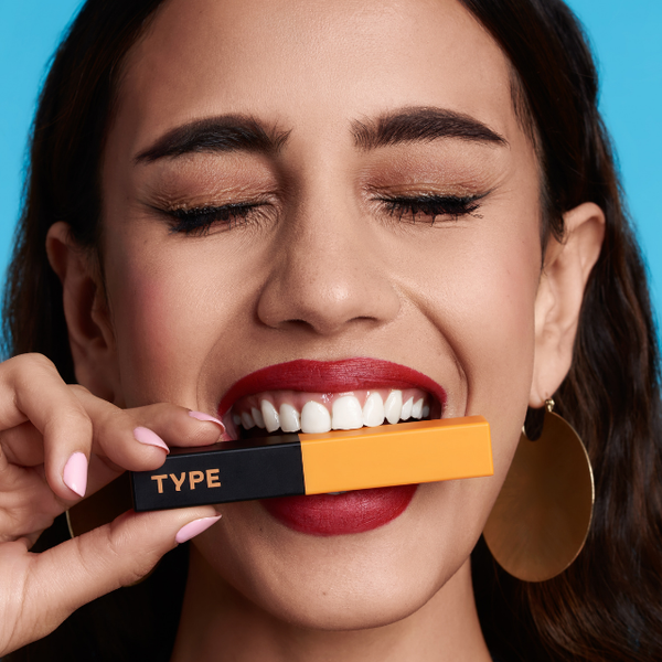 Top Lipstick Colors that Go Well With a Black Dress Type Beauty Top Lipstick Colors that Go Well With a Black Dress Type Beauty