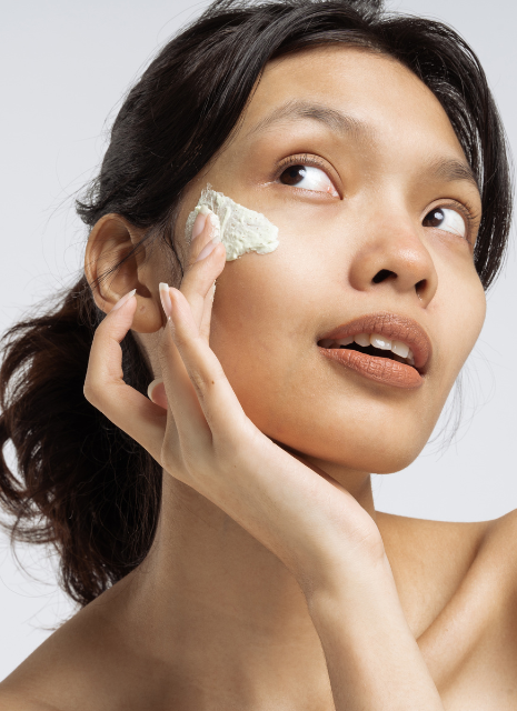 BB Cream vs. Foundation: Which One is Right for Your Skin?