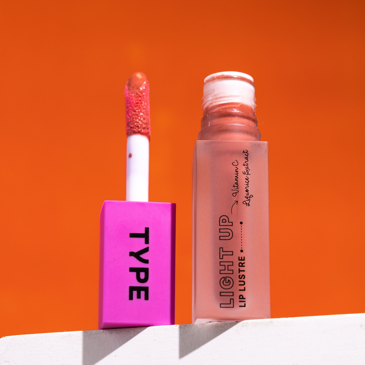LIGHT UP LIP LUSTRE