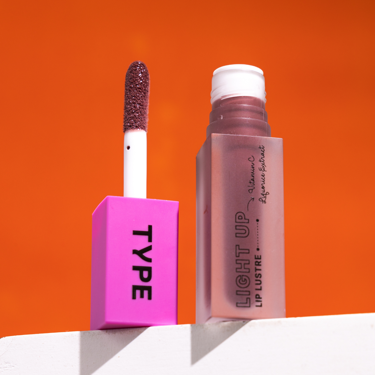 LIGHT UP LIP LUSTRE